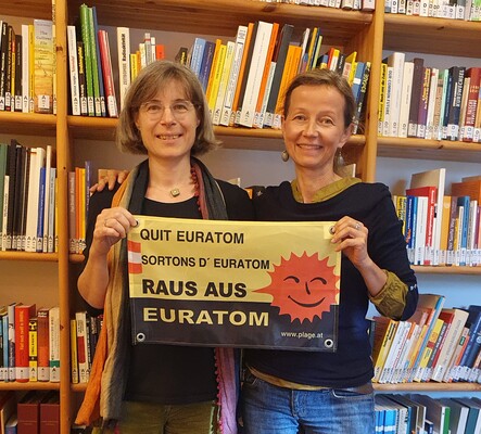 Die PLAGE stiftet dem Archiv Deutsches Atomerbe umfangreichen Plakatbestand und Aktionsmaterial.